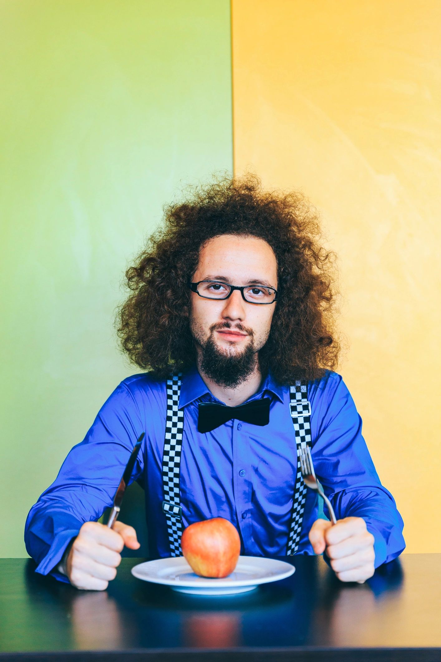 Portrait representing the research editor